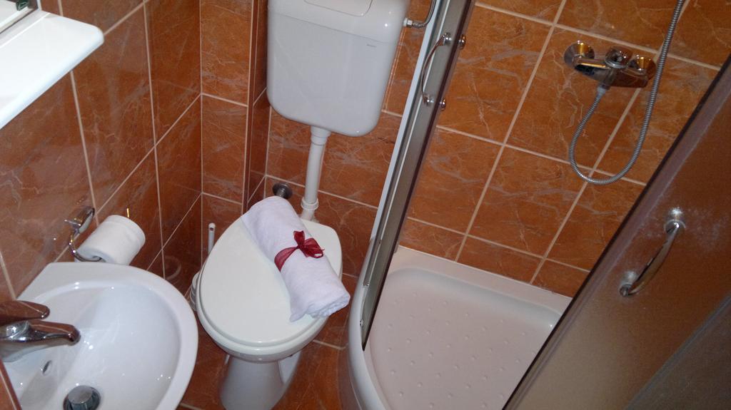 Apartments Holiday Daire Budva